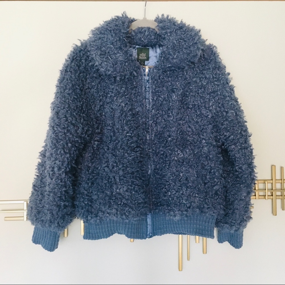 Wild Fable Women’s Sweater Regular Size Medium New